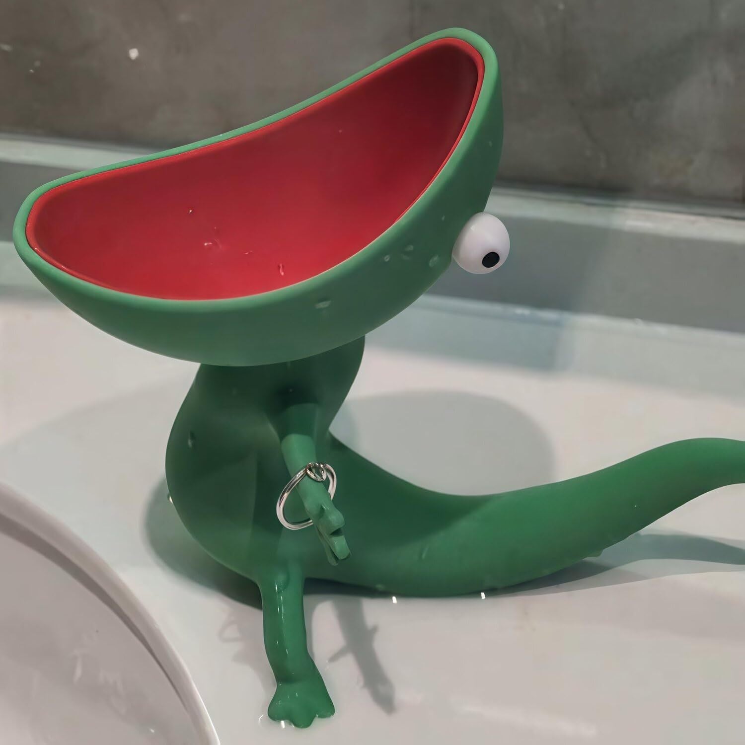 Craft Ornament of Open‑Mouthed Lizard